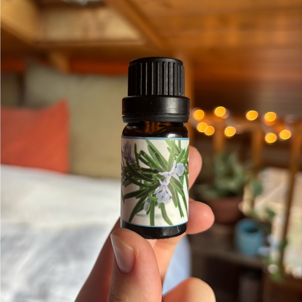 100% Rosemary Essential Oil